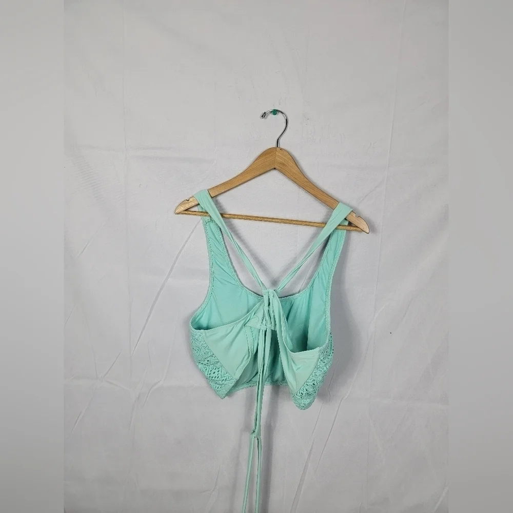 Women's 3X Hot Water Mint Green Crochet Crop Top